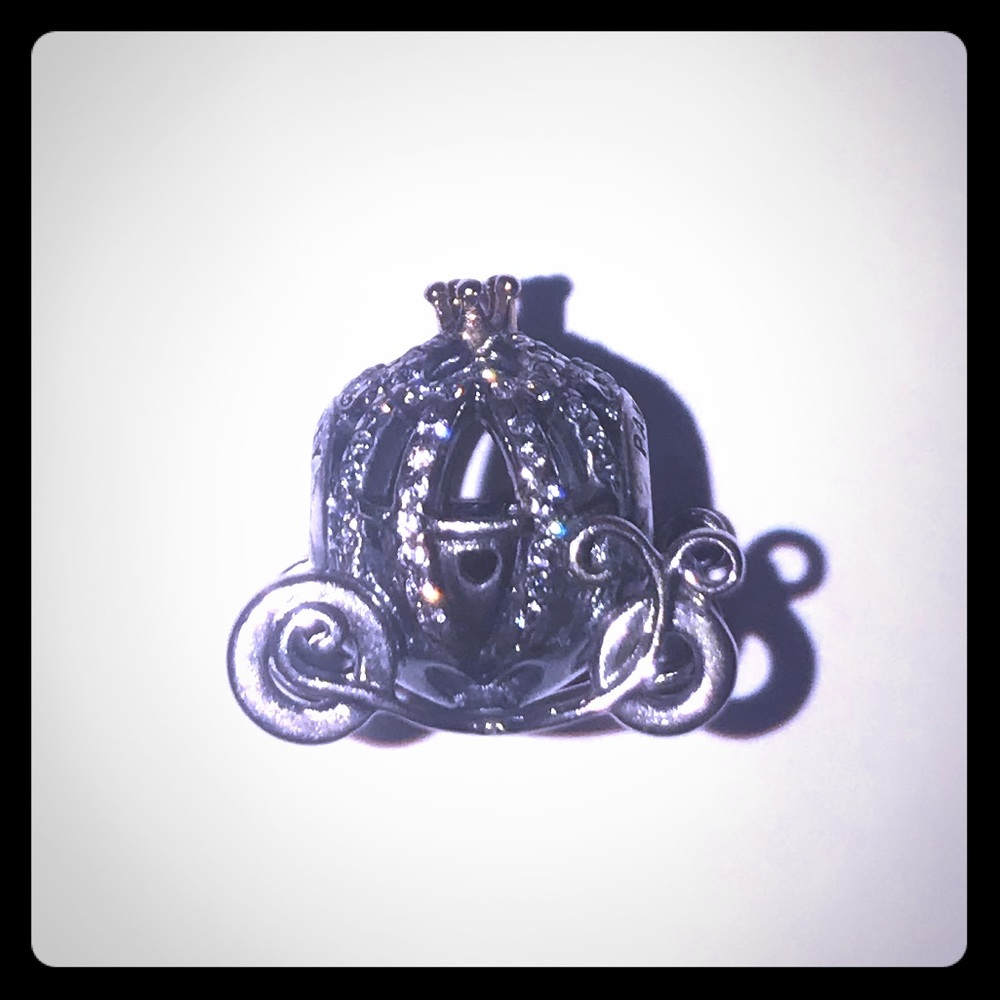 💥SALE💥 DisneyxPandora Cinderella Coach Charm